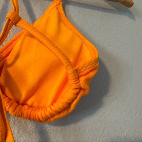 New Wild Fable Womans M (8-10) Vibrant Orange Bikini Top - Picture 2 of 9
